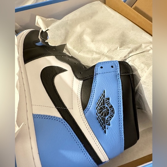 *BRAND NEW* AIR JORDAN RETRO HIGHT TOP OG DZ5485 400 - Picture 16 of 16